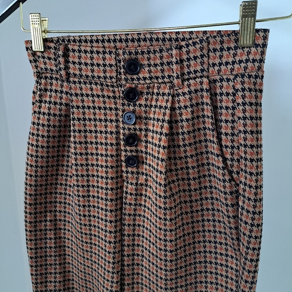 Ardene | Brown houndstooth stretchy pant - Picture 2 of 10